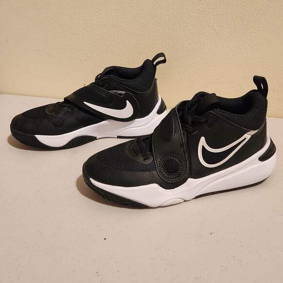 Nike Hustle D 11 Junior Boys Sz 5 Basketball Sneakers DV8996-002 Black & White - Picture 4 of 9